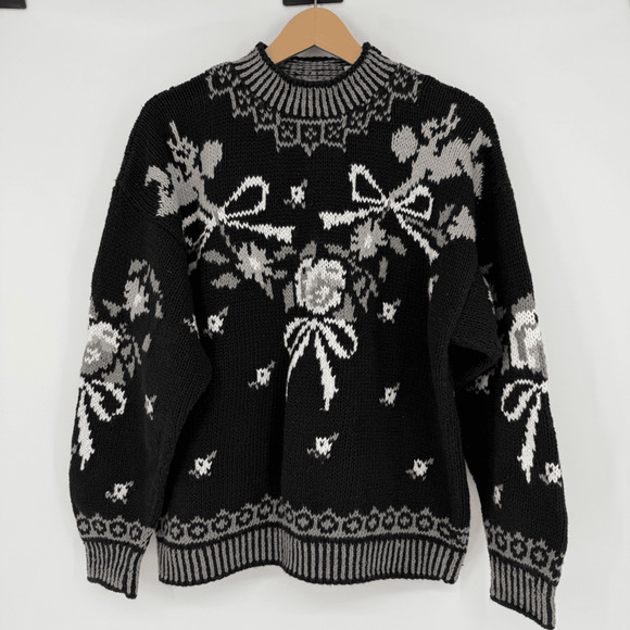 Collections Women’s‎ Sweater Size L Dark Romantic Roses Bows Cupid 80s Vintage - Picture 1 of 10